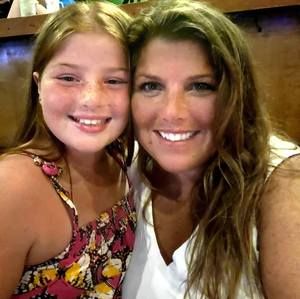 Meet your Posher, Desiree